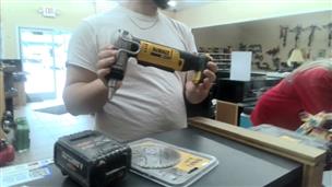 DEWALT DCE400